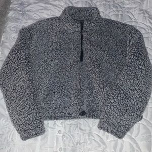 slightly worn / slightly cropped.